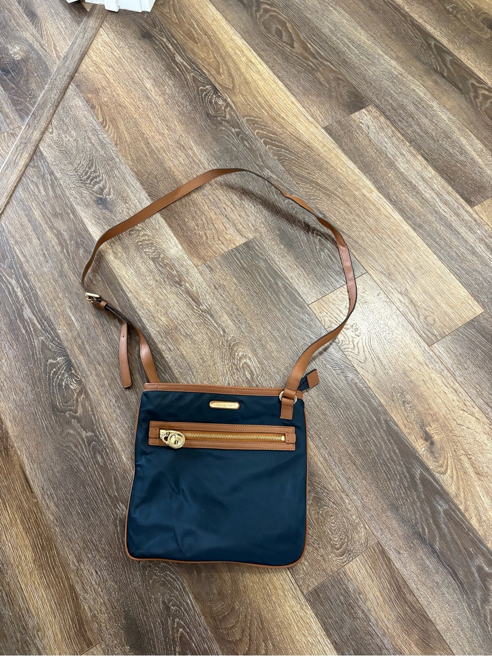 Michael Kors Kempton Crossbody Bag - Picture 8 of 13